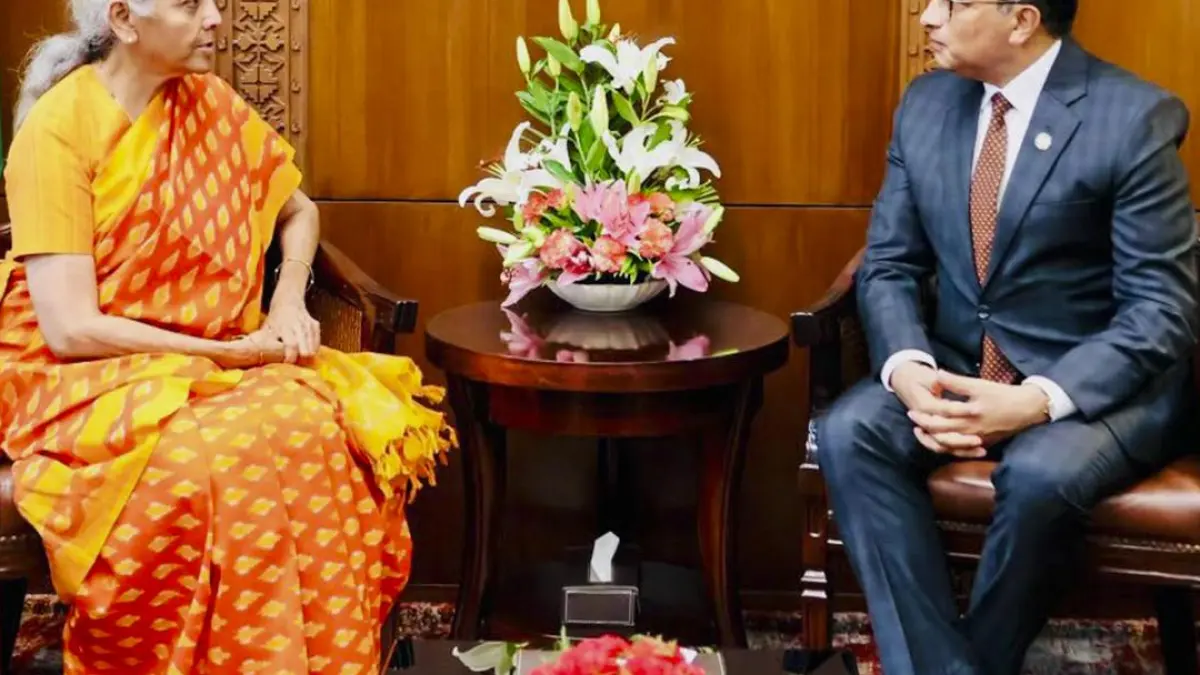 Indian and Nepalese finance ministers meeting