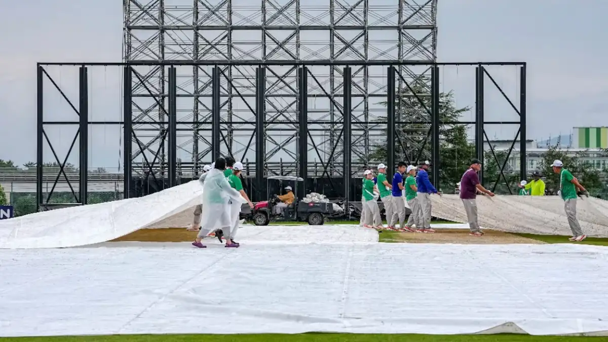 India vs Sri Lanka cricket teams facing off in the Asian Games semi-final