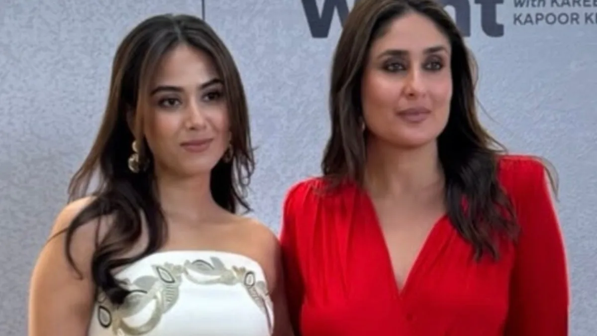 Kareena Kapoor and Mira Kapoor posing together