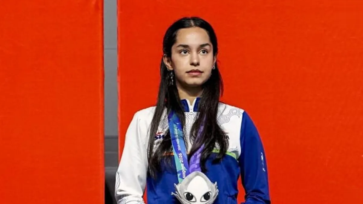 Anahat Singh in action