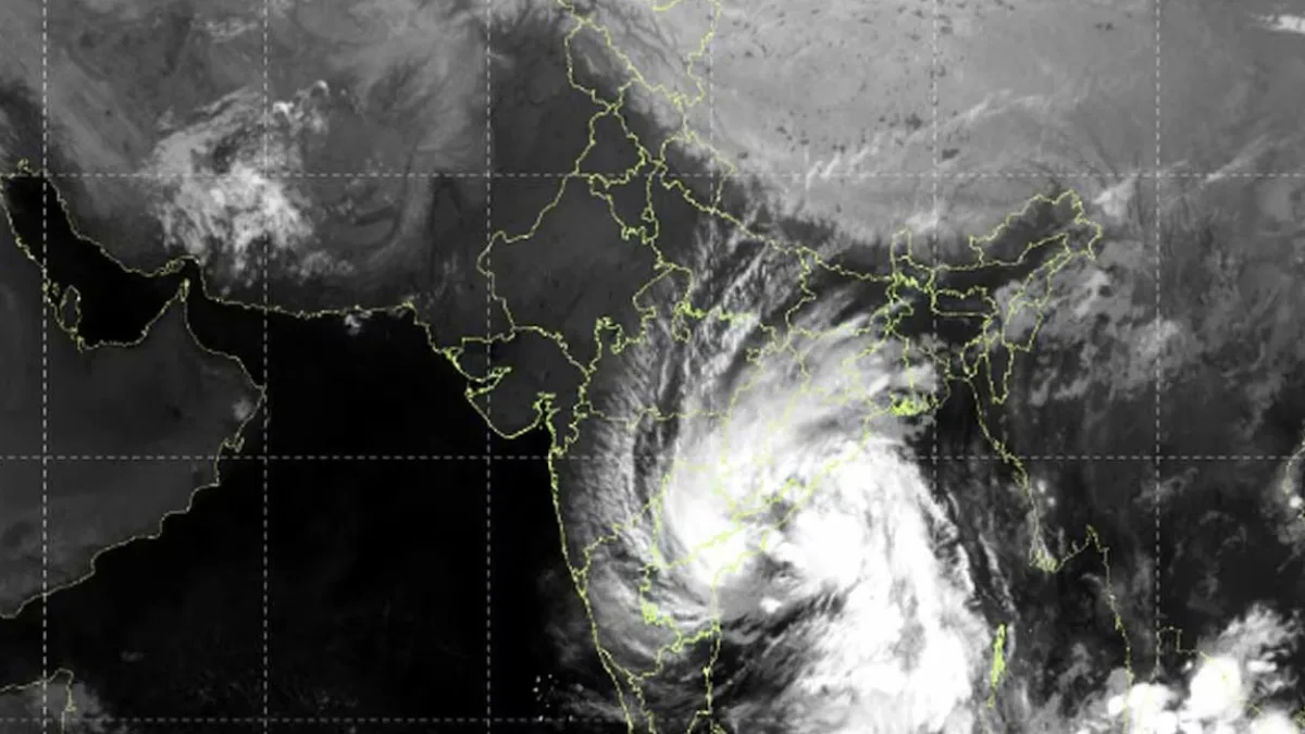 Cyclone Arnab satellite image