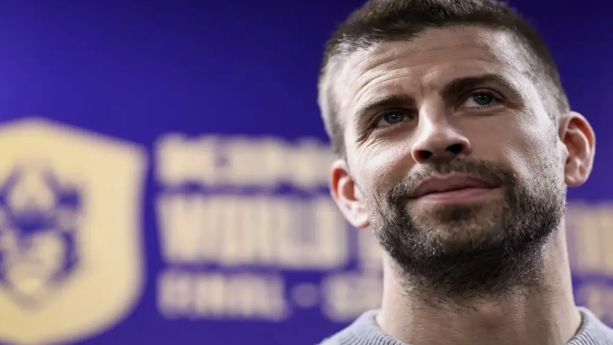 Gerard Piqué at a chess tournament