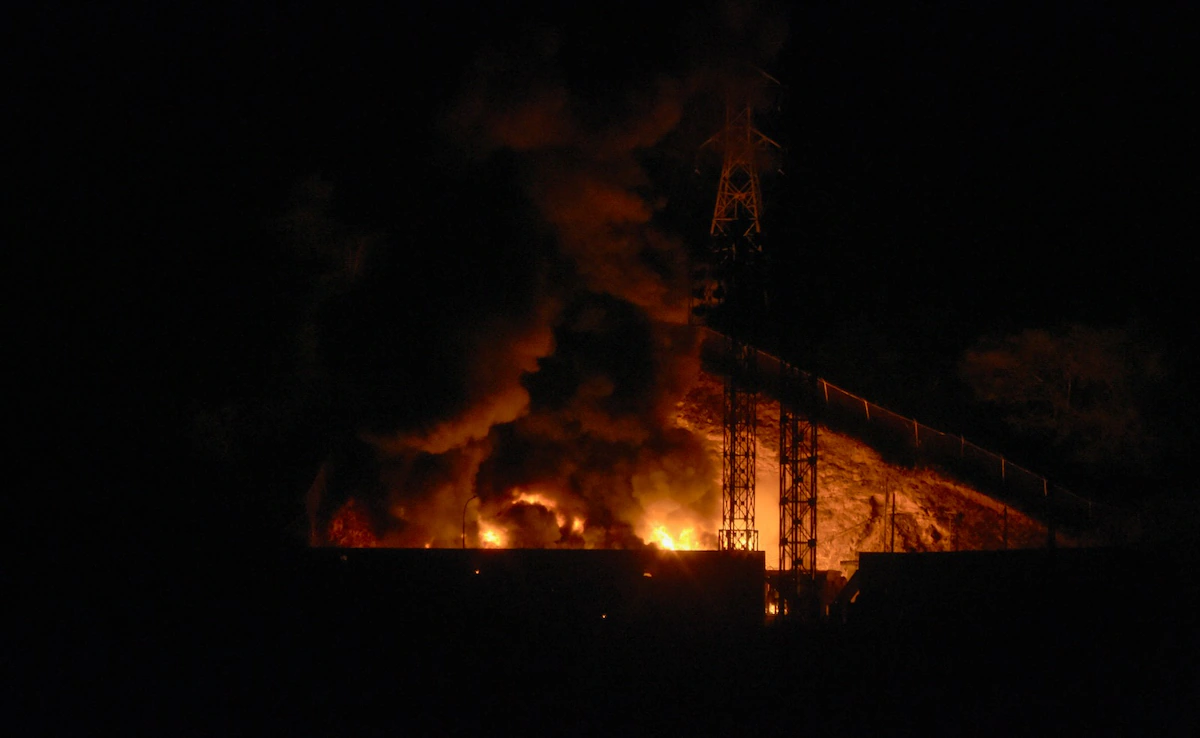 Venezuela Declares Emergency Following Explosions in Caracas