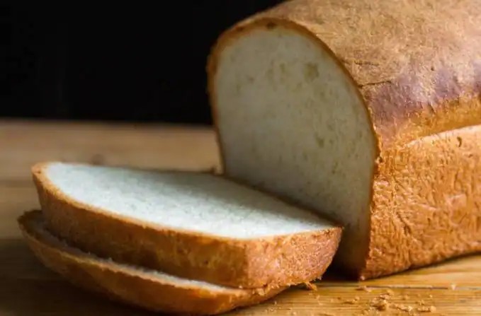 Foods You Should Never Store in the Fridge – Bread Explained
