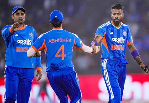 India Crush New Zealand by Eight Wickets, Go 3–0 Up in T20 Series