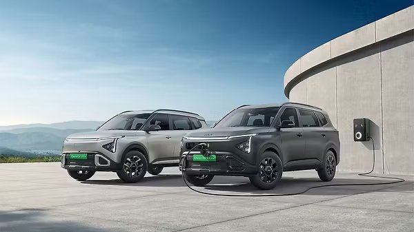 Kia Carens Clavis EV GT-Line and X-Line Launched in India